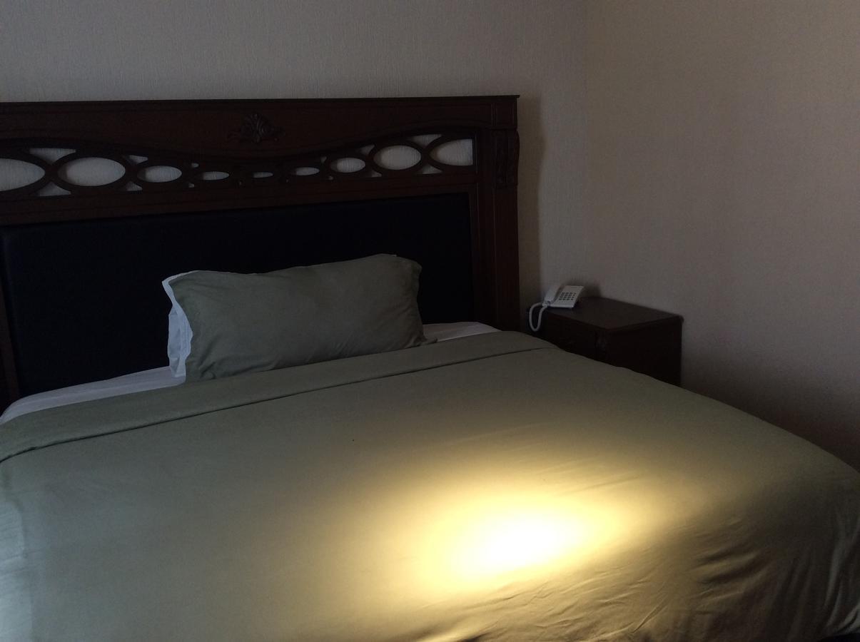 Valle de Santiago Hotel Candiles المظهر الخارجي الصورة